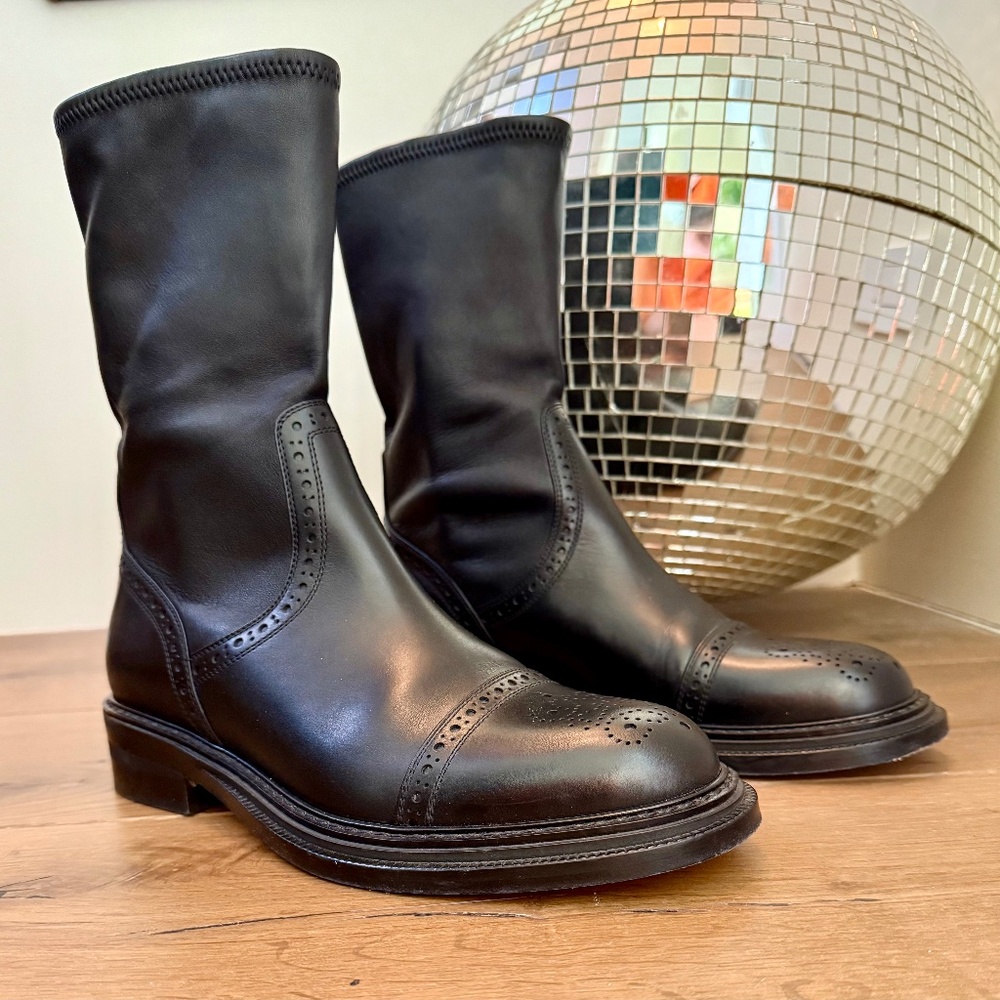 Loewe black stretch leather boots 40